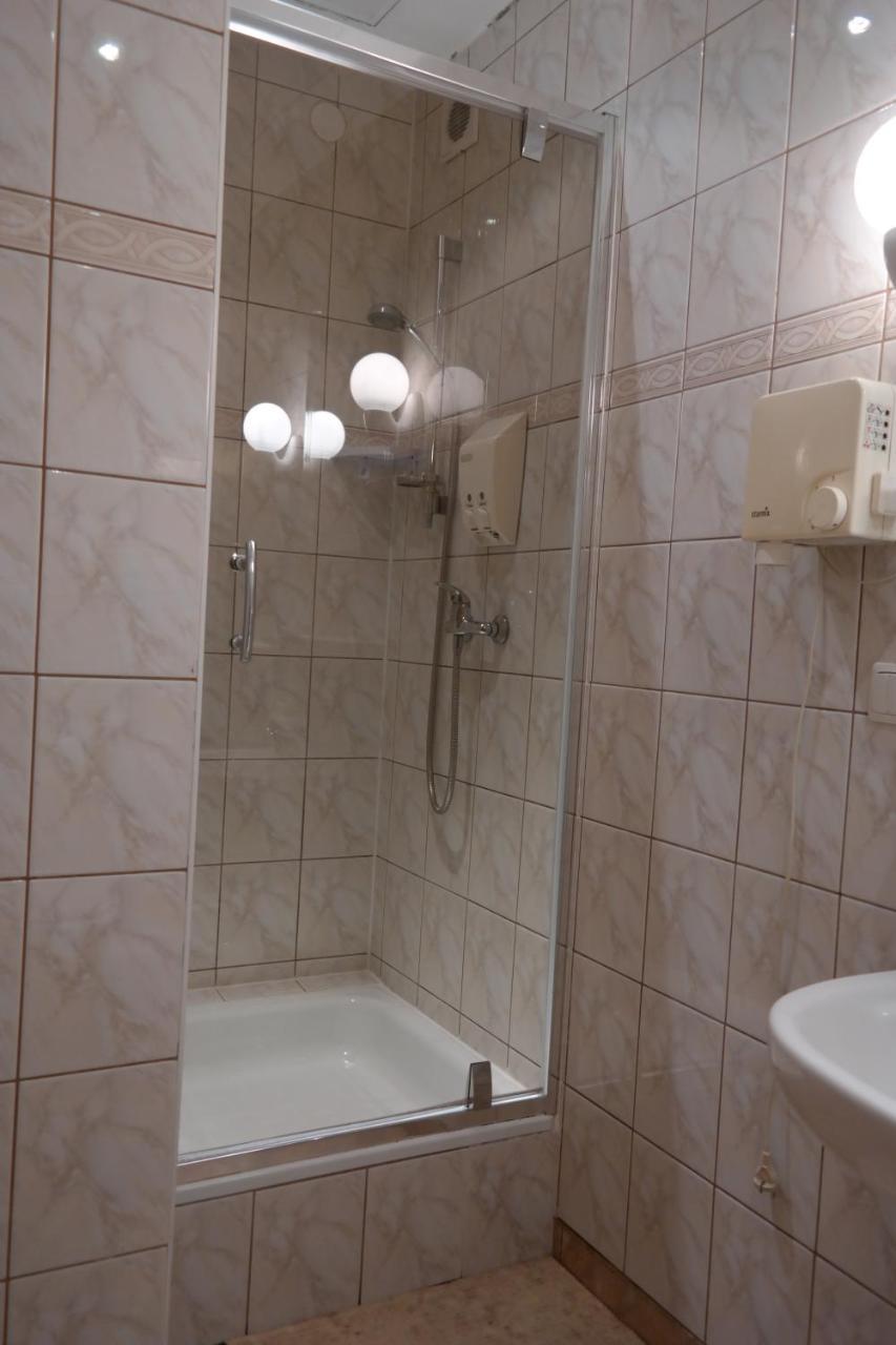 Villamirage Tarnowskie Góry 外观 照片