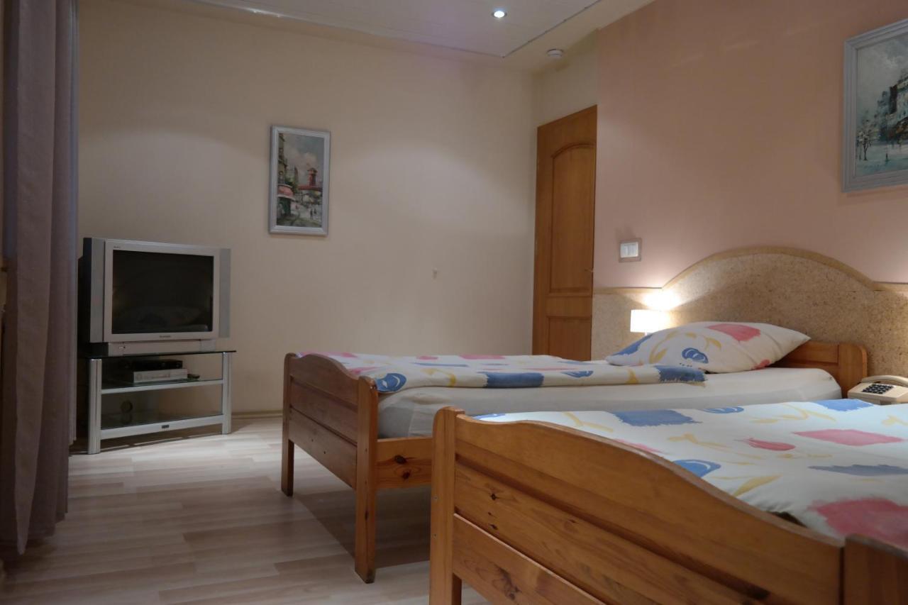 Villamirage Tarnowskie Góry 外观 照片