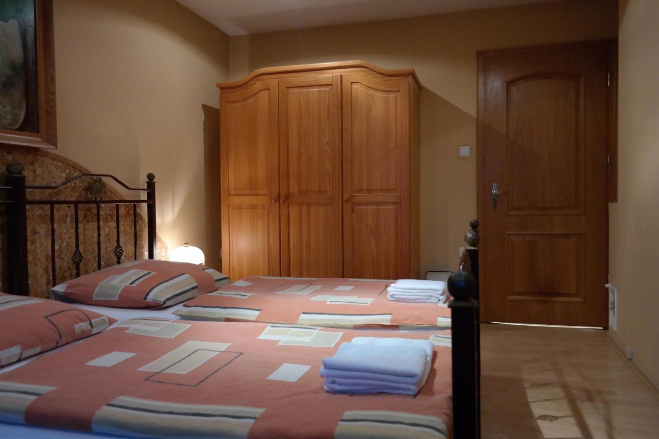 Villamirage Tarnowskie Góry 外观 照片